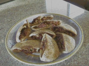 Sun Dried Tomato, Bacon, and Cheddar Pita Pockets Sun Dried Tomato, Bacon, and Cheddar Pita Pockets