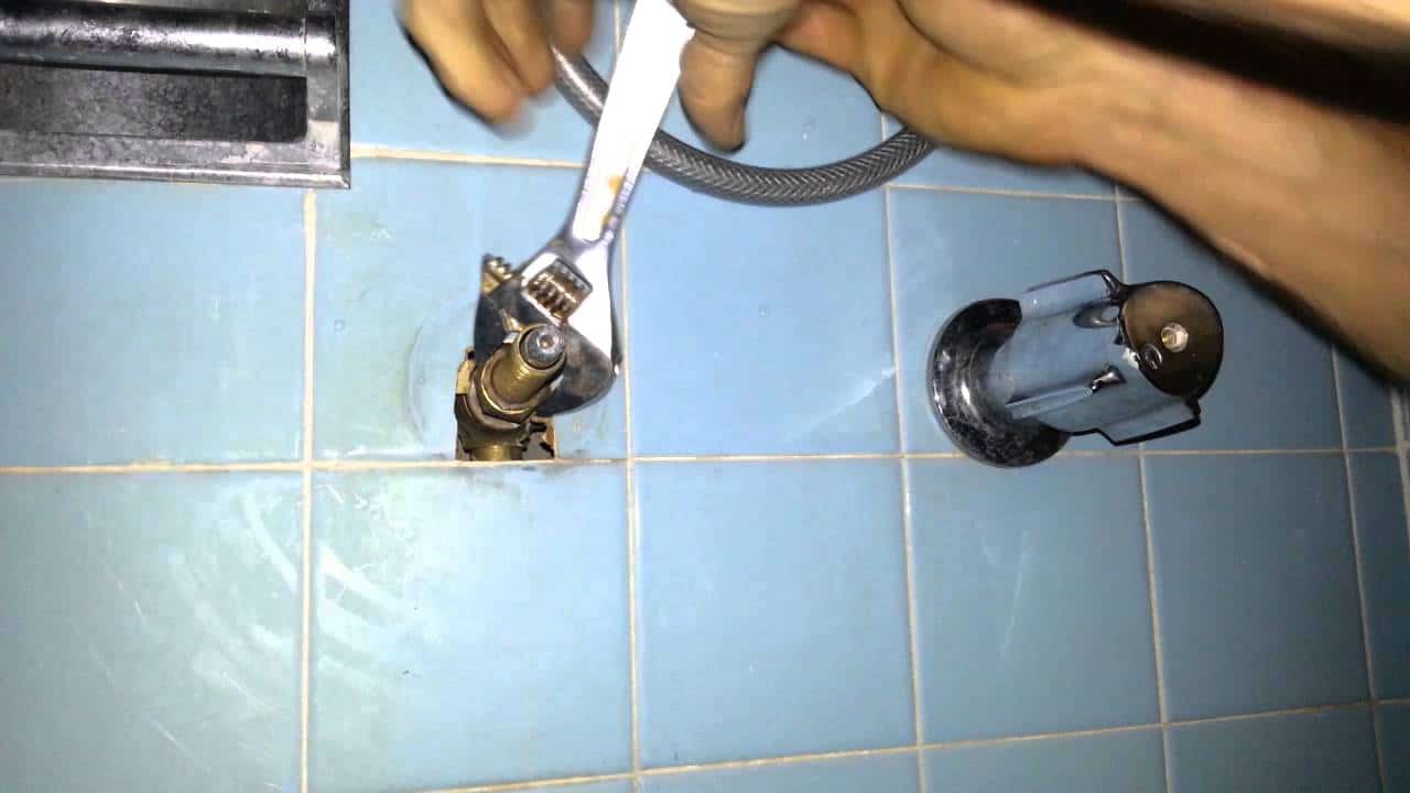 How To Fix A Leaking Shower? – The Housing Forum